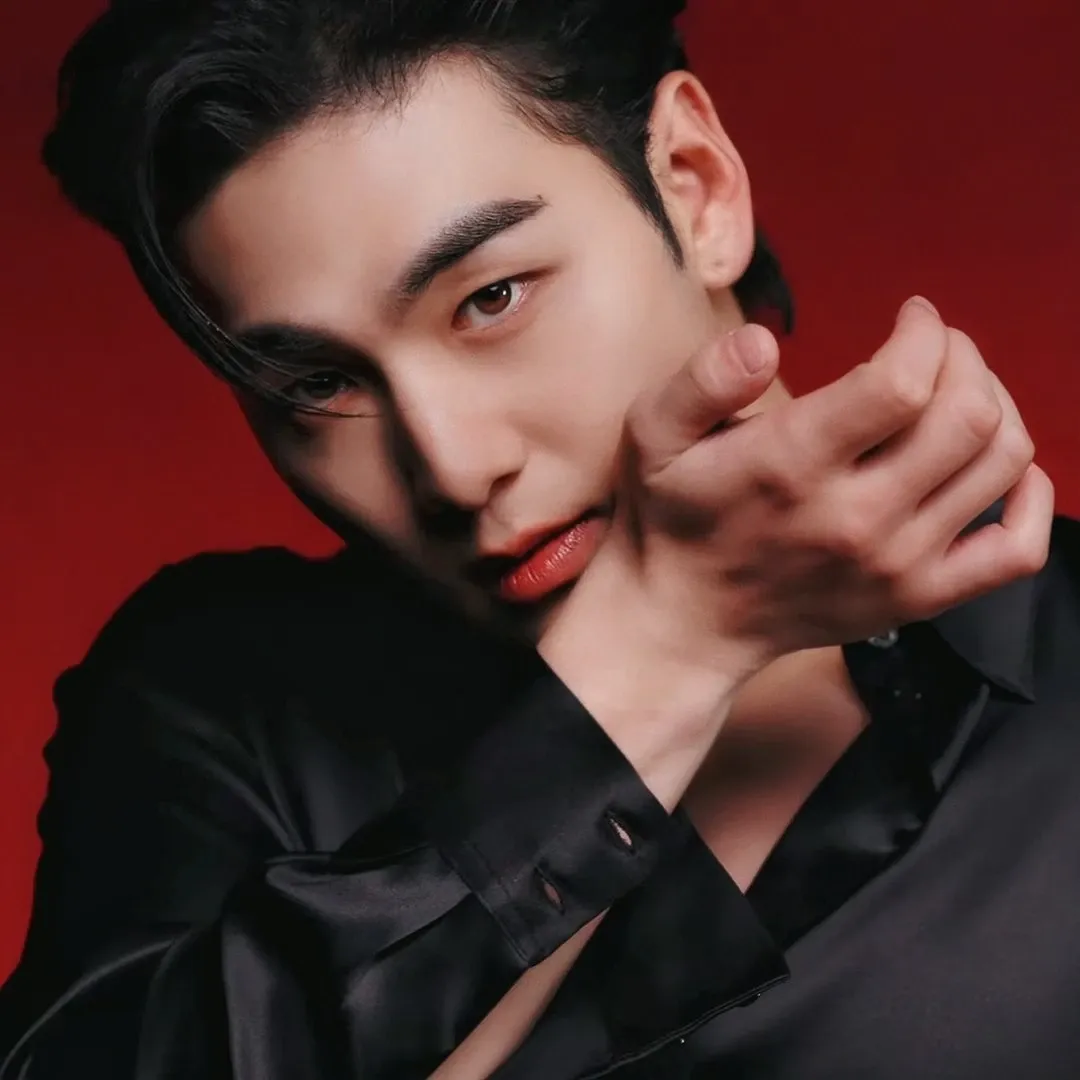 백호 최근 활동샷