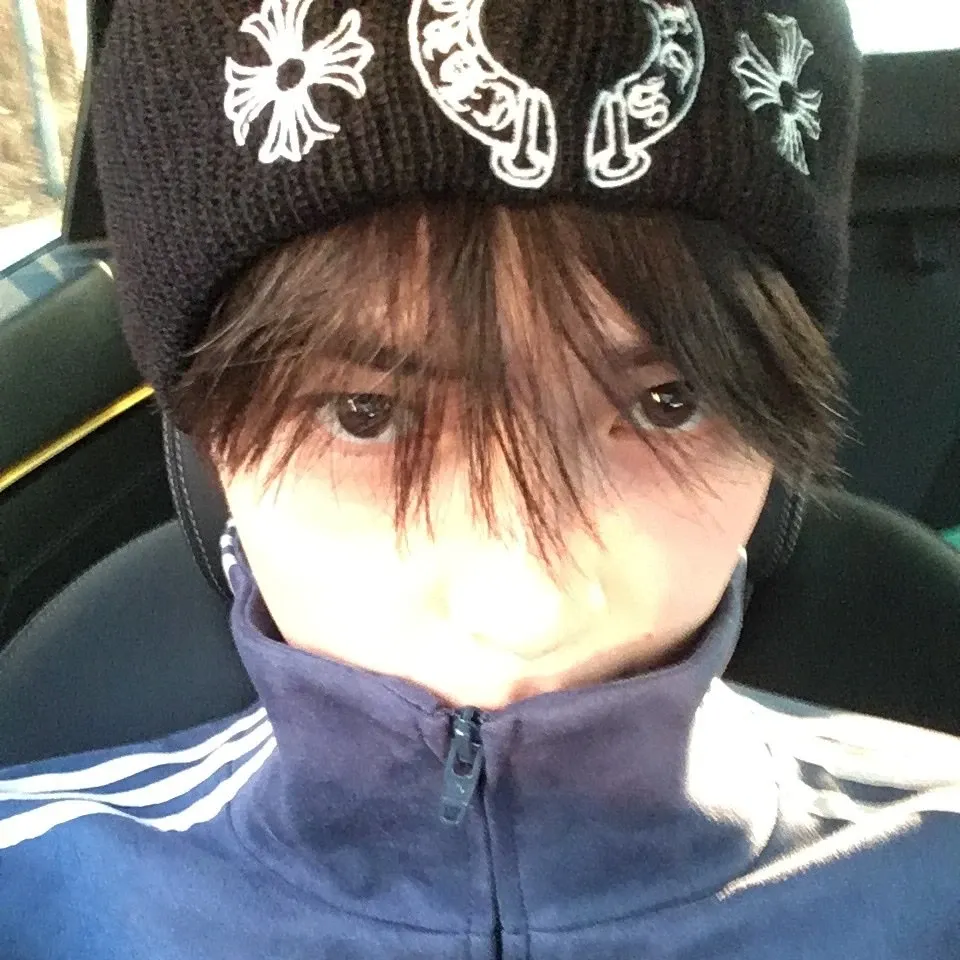 Latest photo of Sung Hanbin (ZEROBASEONE)