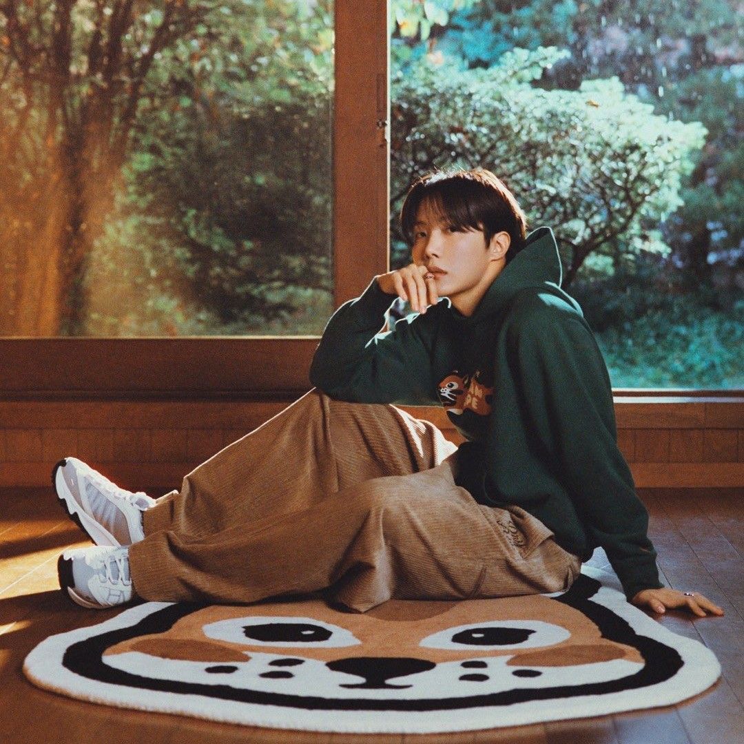 제이홉 (방탄소년단)의 비하인드 컷