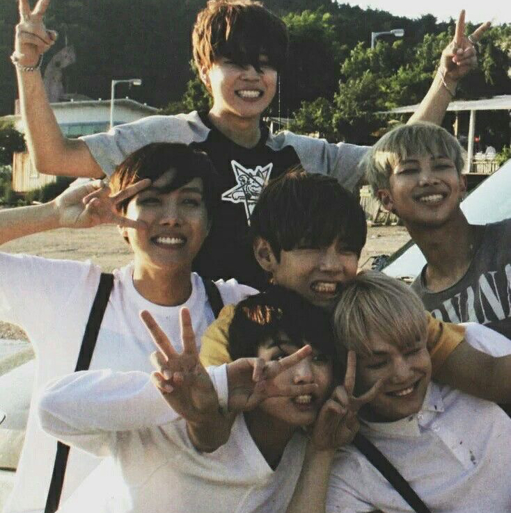 방탄소년단의 최신 사진