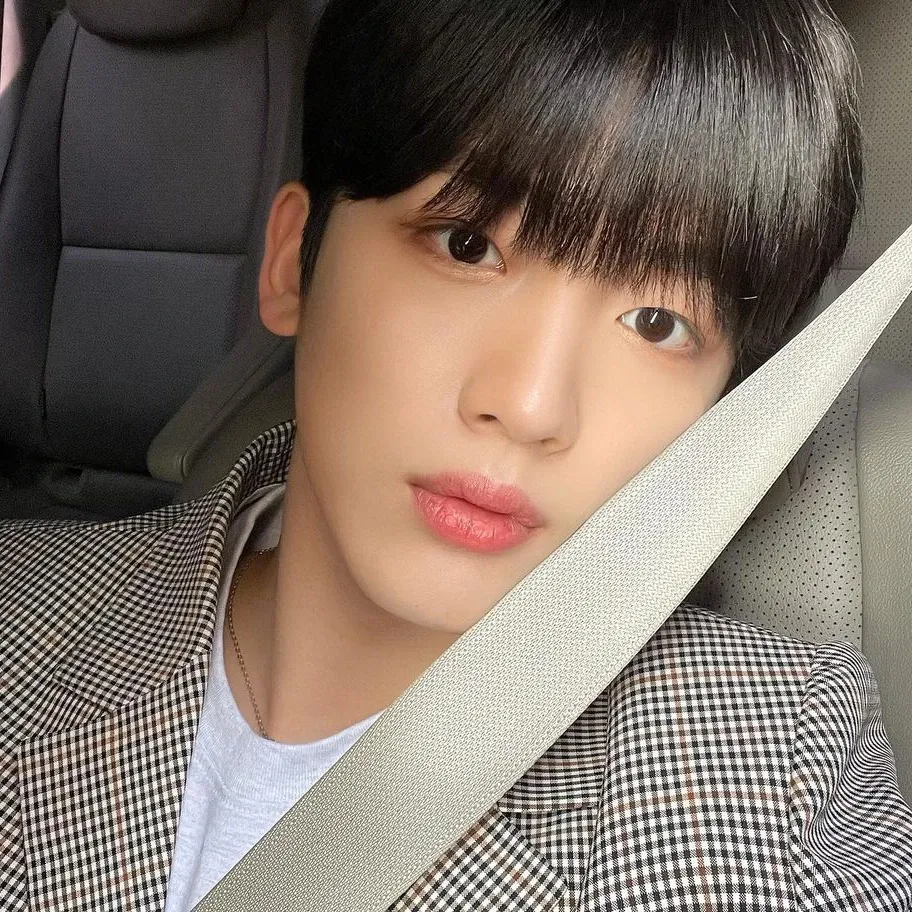 Recent activity shot of Kim Yohan (WEi)