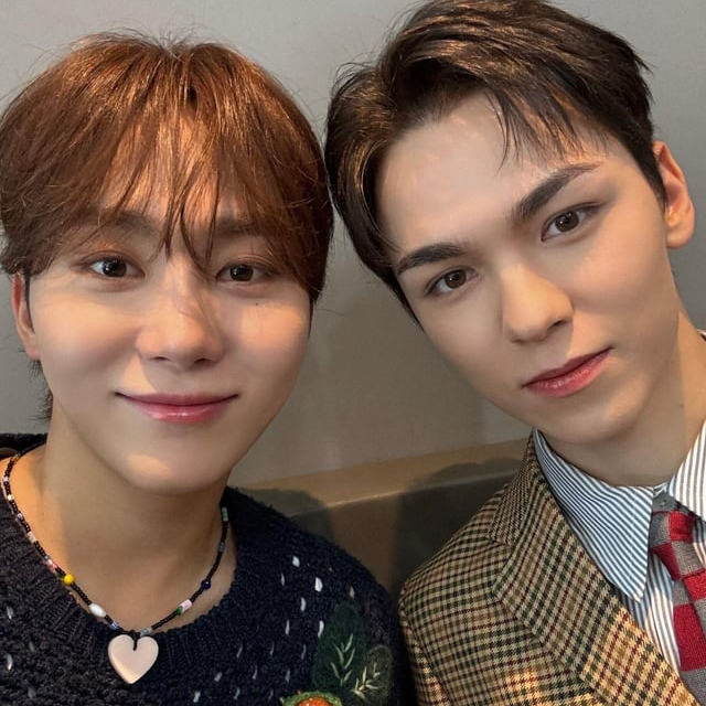 Foto terbaru SEVENTEEN