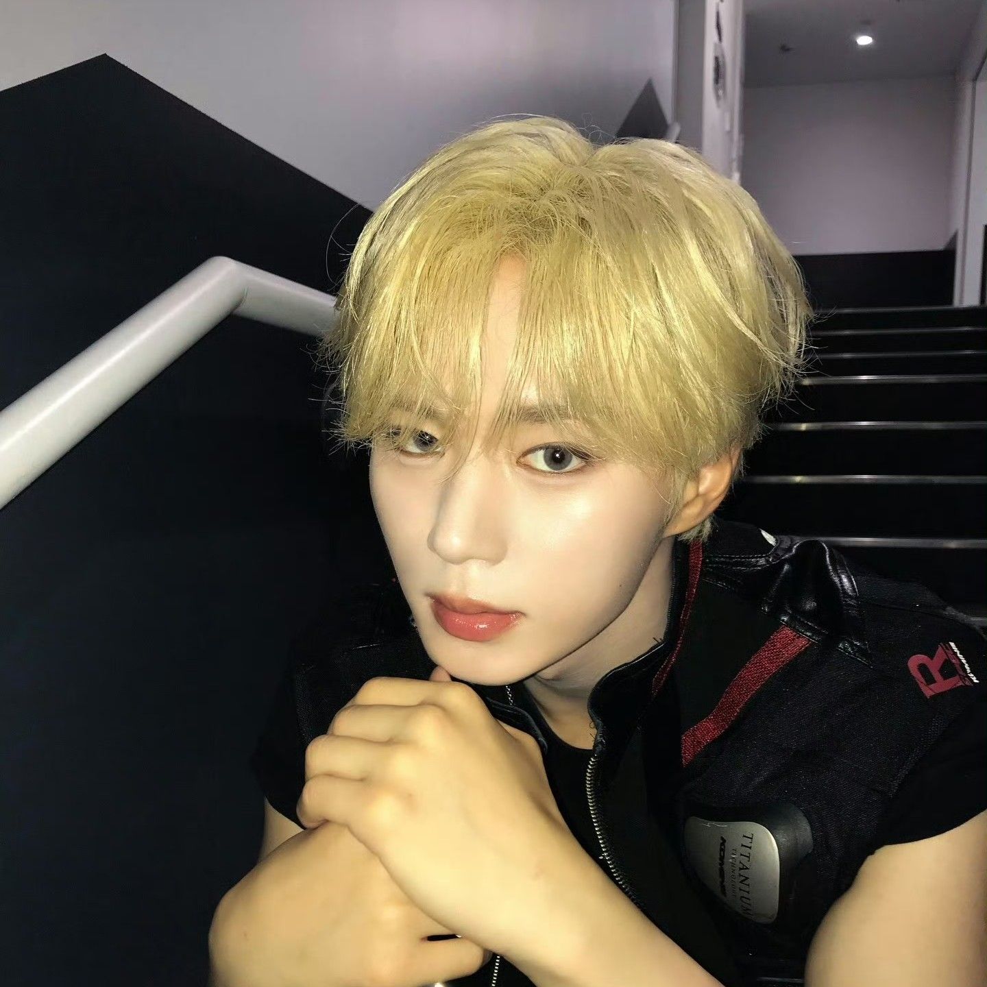 Behind-the-scenes cut of Kim Junseo (ALPHA DRIVE ONE)