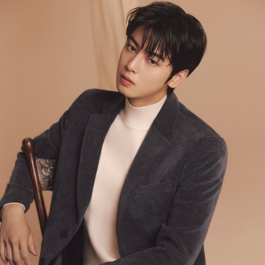 아스트로의 최신 사진
