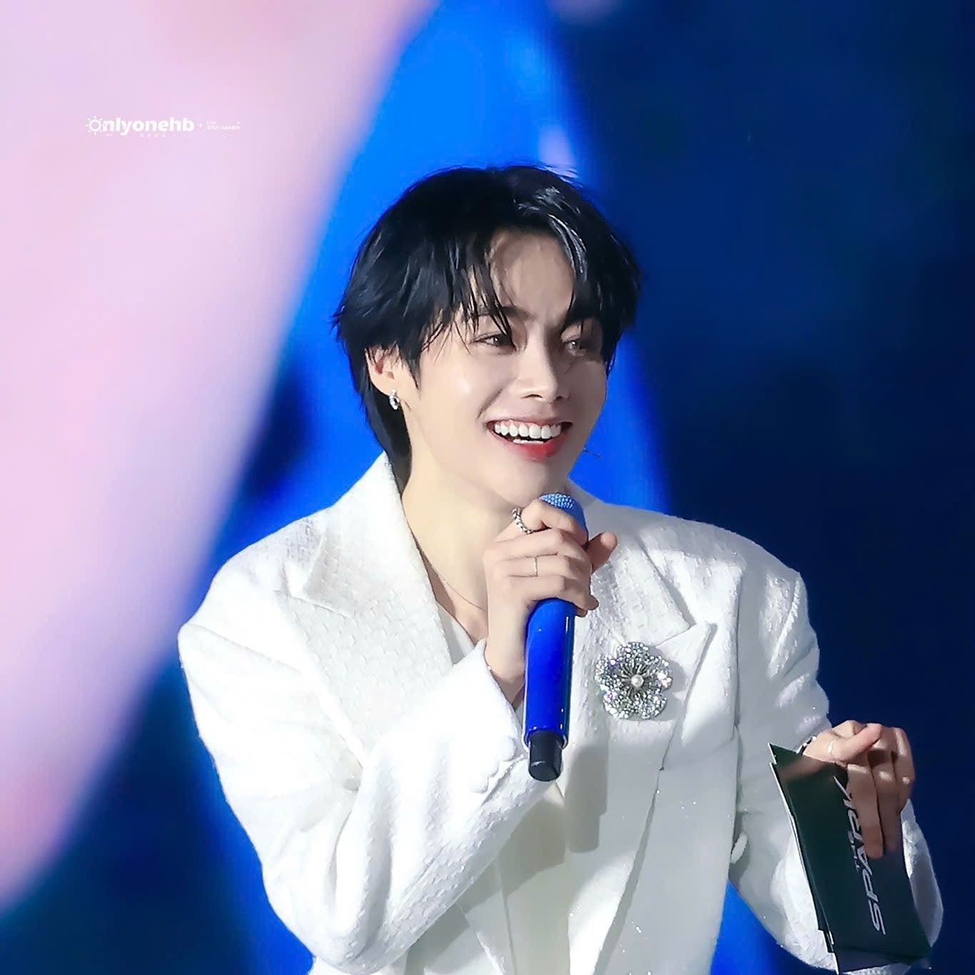 A moment captured by Hanbin (TEMPEST)'s fan