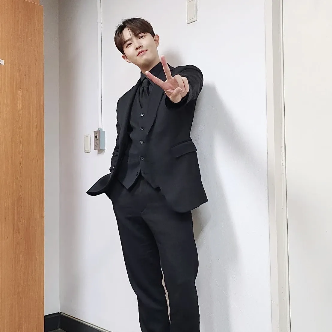 Potret di balik layar Kim Jaehwan