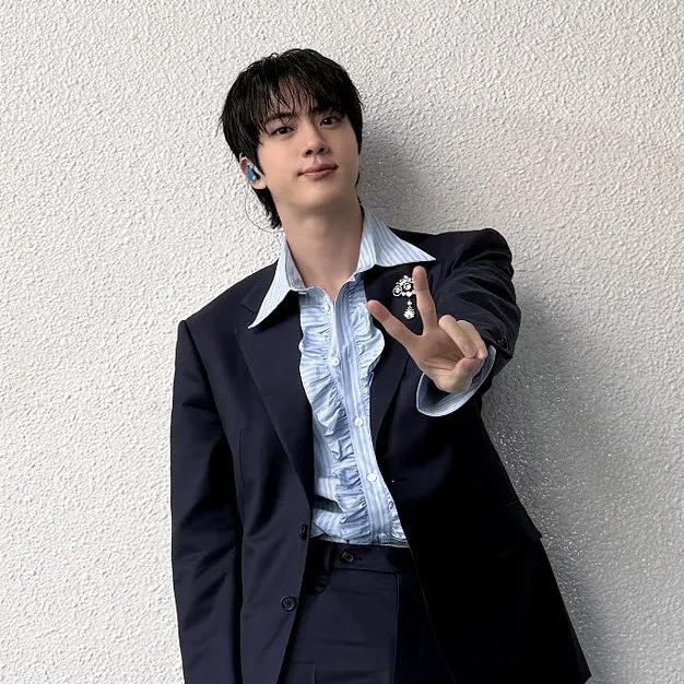 Latest photo of Jin (BTS)