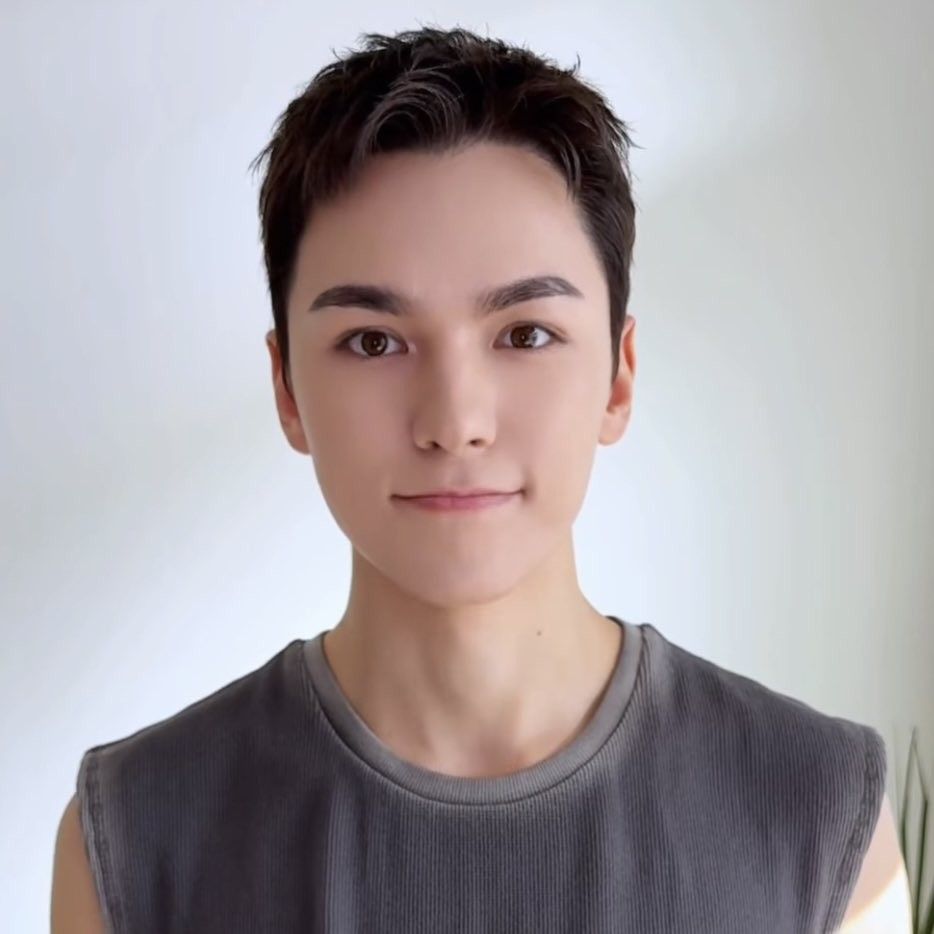 A moment captured by Vernon (SEVENTEEN)'s fan