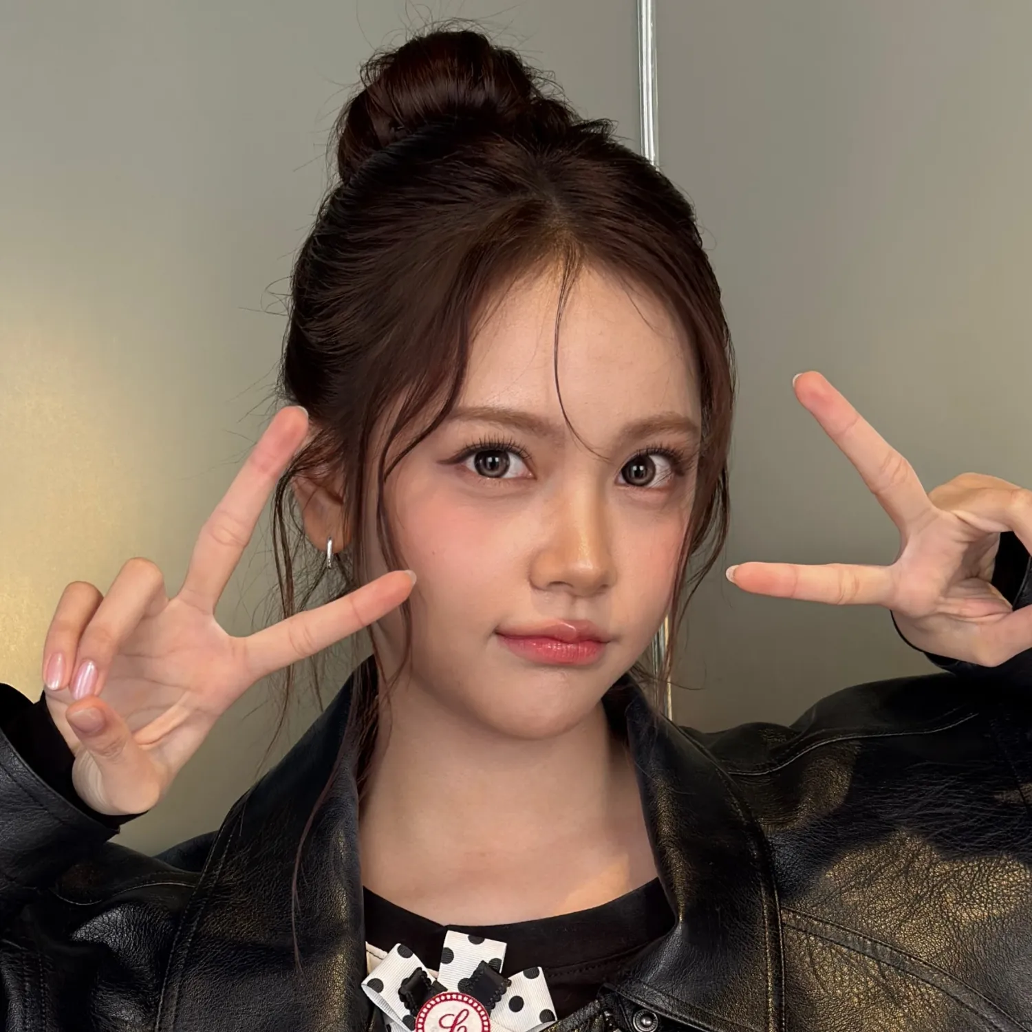 A moment captured by Carmen (Hearts2Hearts)'s fan