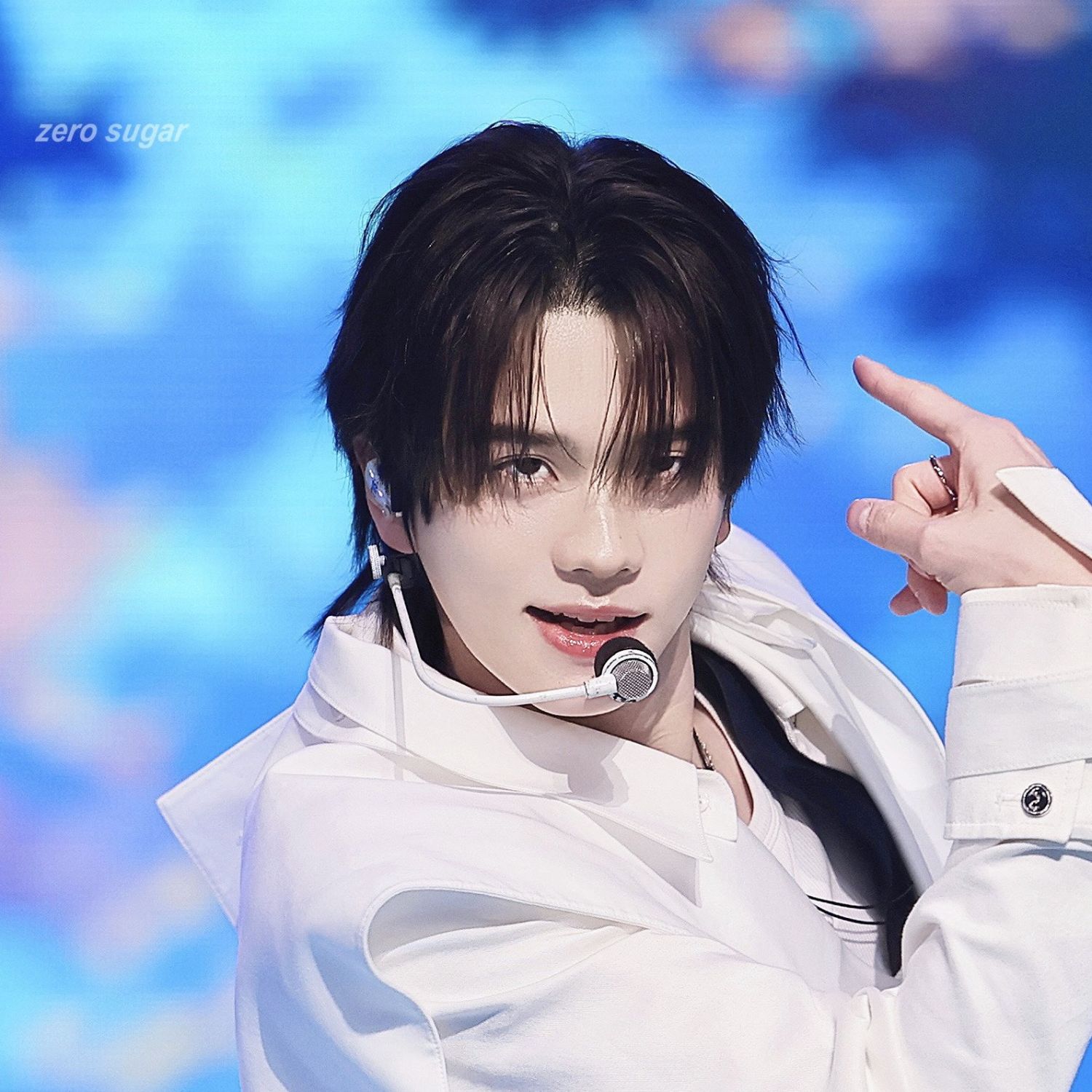 Behind-the-scenes cut of Shinyu (TWS)