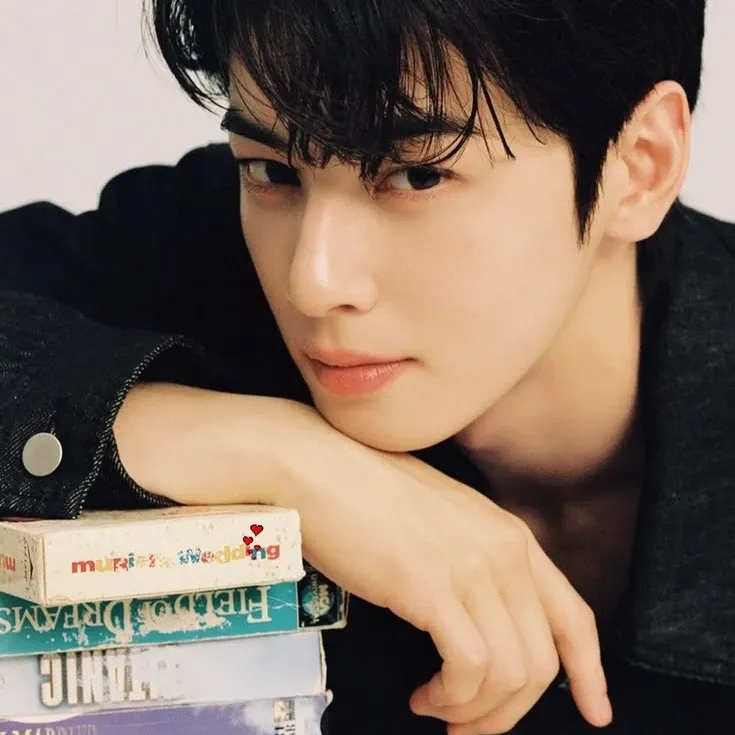 Recent activity shot of Eunwoo (ASTRO)
