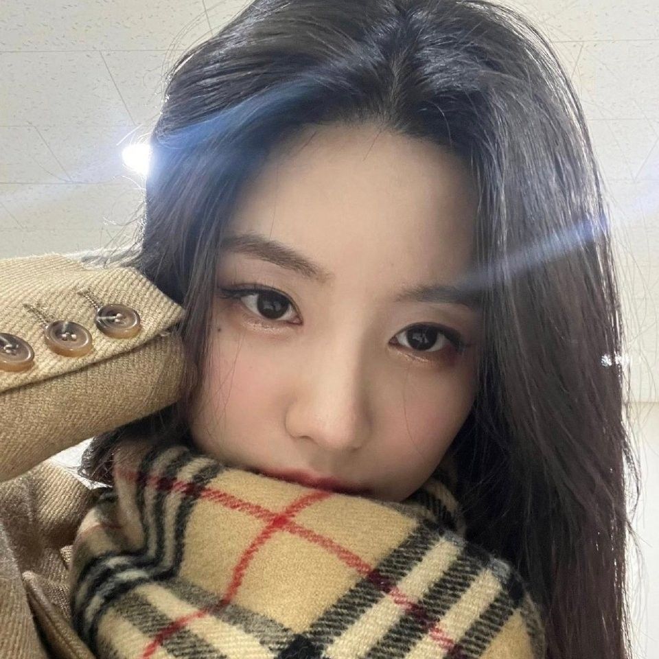 Recent activity shot of Kwon Eunbi