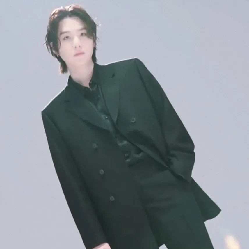 Latest photo of SUGA (BTS)