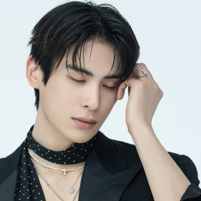 Latest photo of Taeyang (SF9)