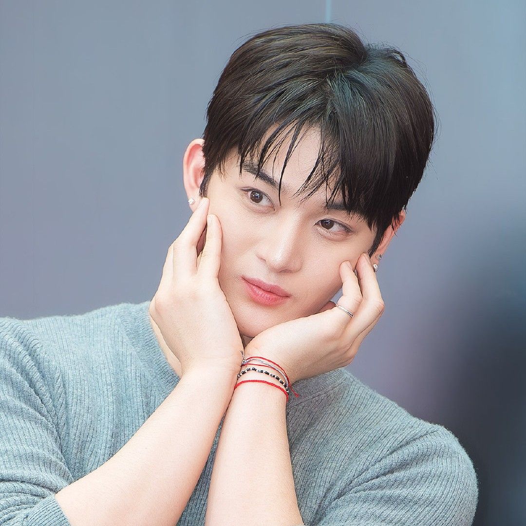 A moment captured by Bae Jinyoung's fan