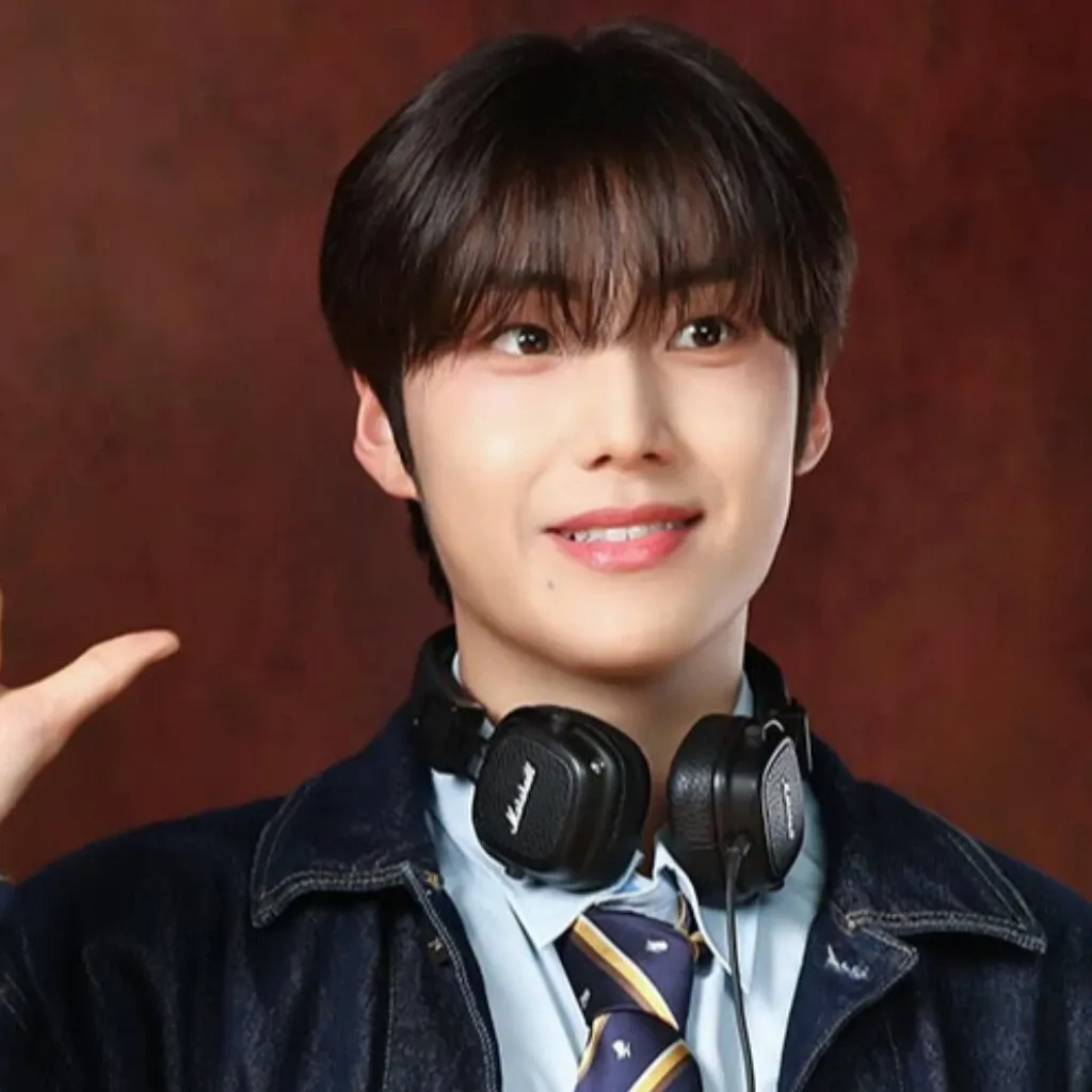 Behind-the-scenes cut of Lee Eunsang (YOUNITE)