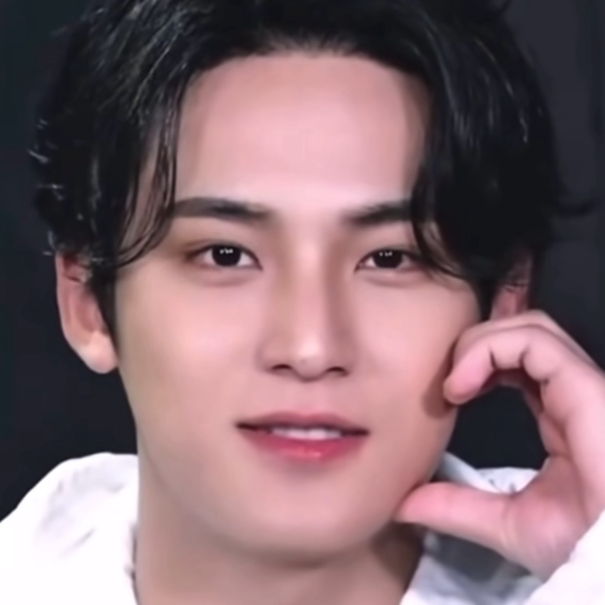 Latest photo of Mingyu (SEVENTEEN)