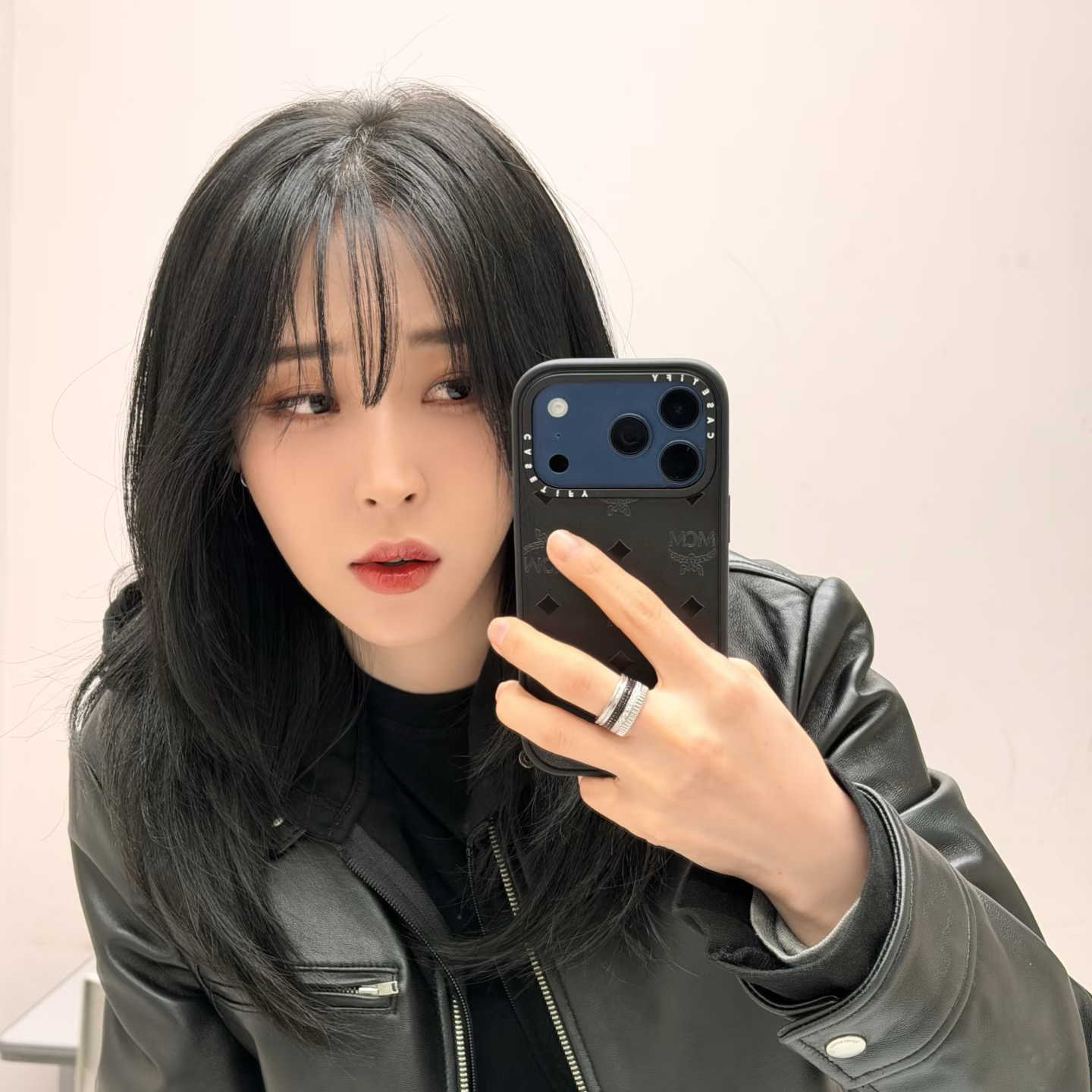 Recent activity shot of Moonbyul (MAMAMOO)