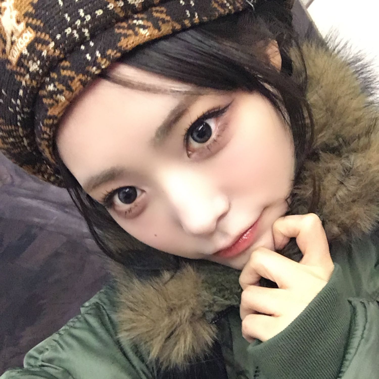 Latest photo of Siyeon (QWER)