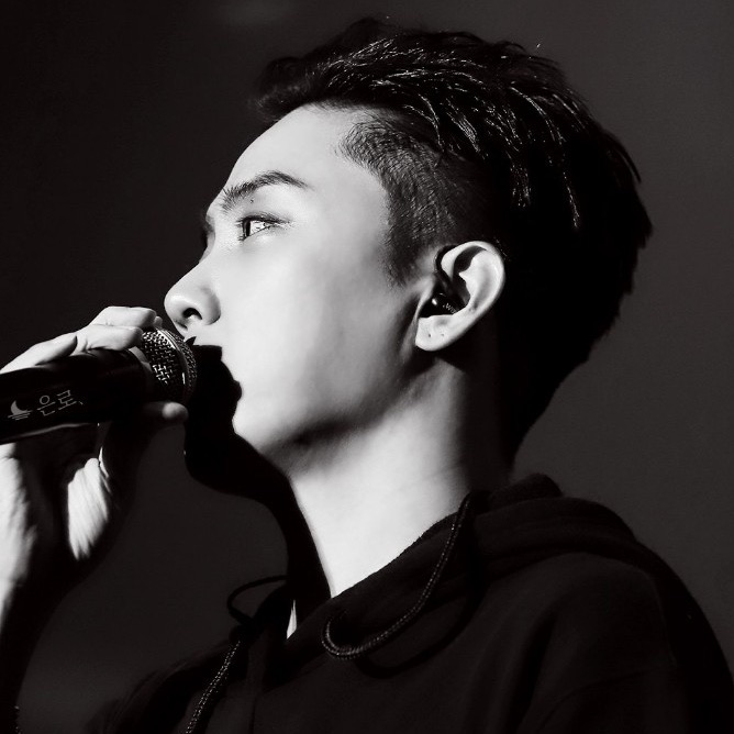 Latest photo of Eun Jiwon (SECHSKIES)