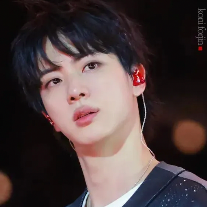 진 (방탄소년단)의 최신 사진