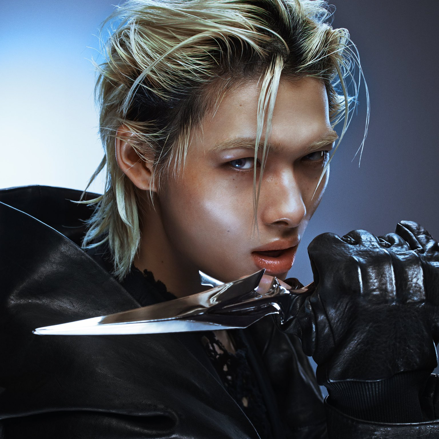 Foto terbaru NI-KI (ENHYPEN)