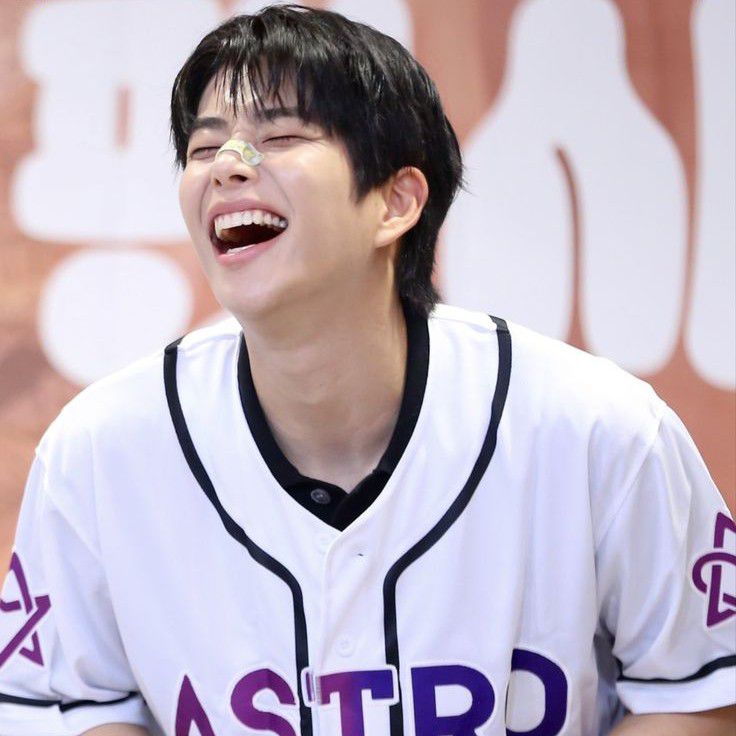 Latest photo of MJ (ASTRO)