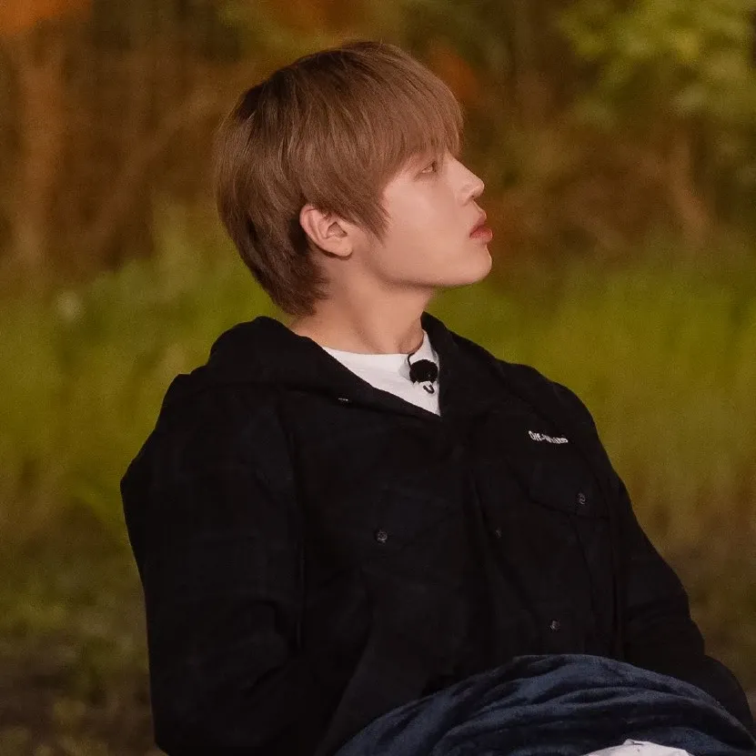 Recent activity shot of Ha Sungwoon