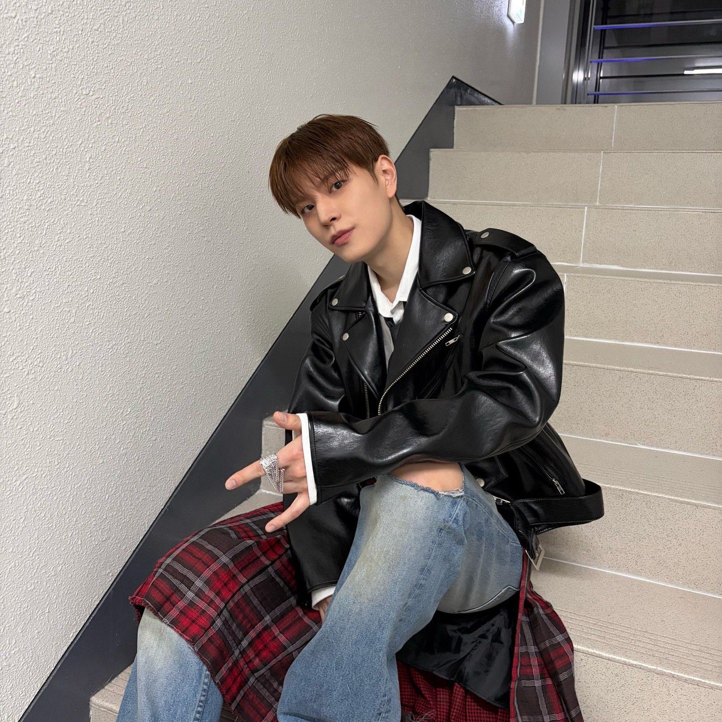 Behind-the-scenes cut of Stray Kids