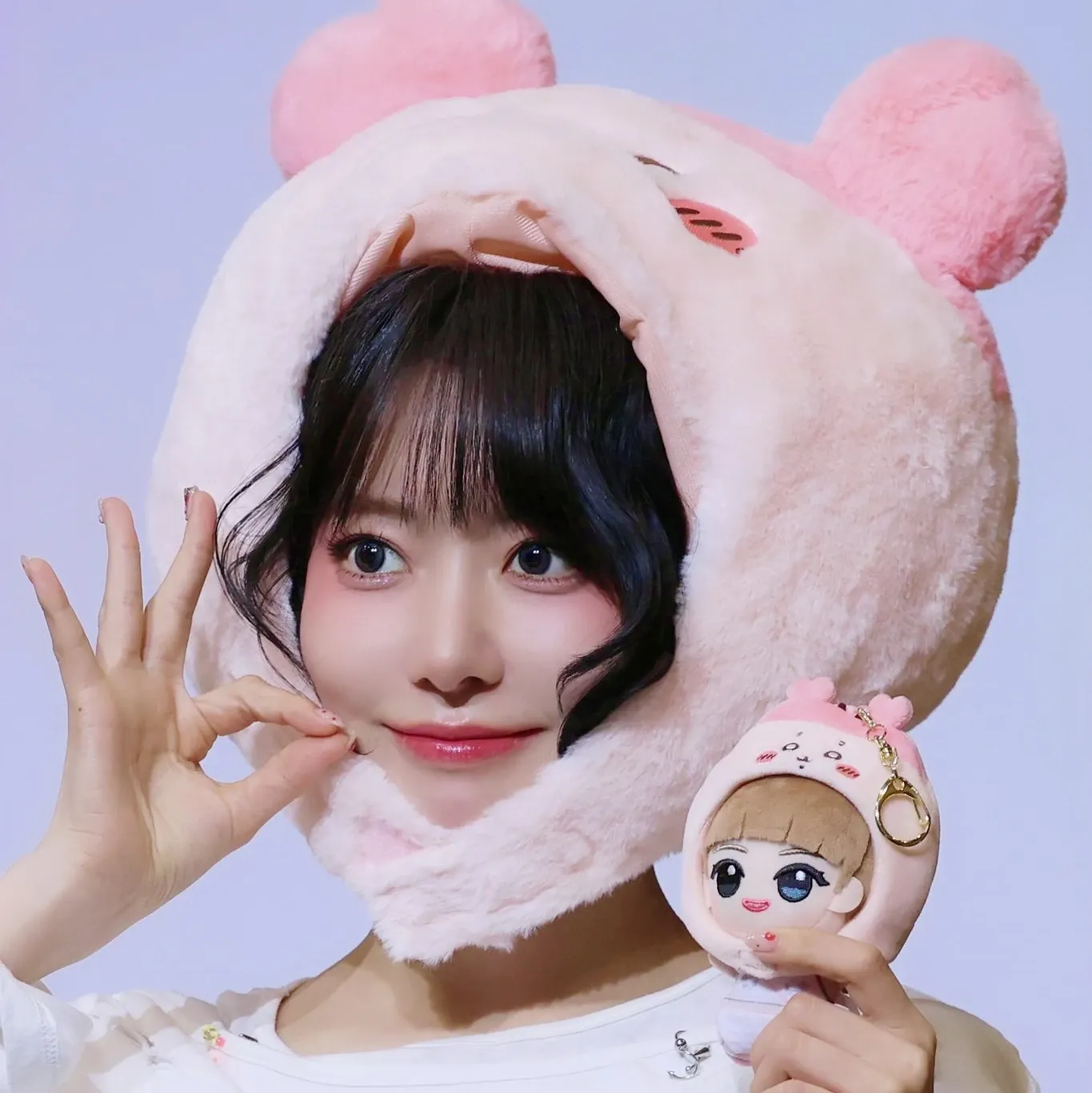 Behind-the-scenes cut of Sakura (LE SSERAFIM)