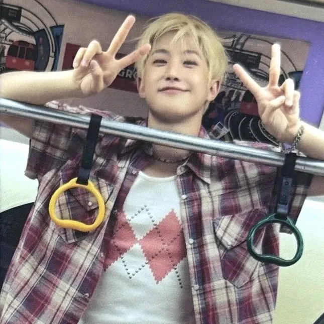 Latest photo of Jinjin (ASTRO)