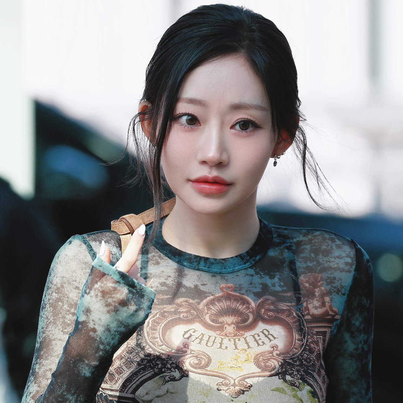 Behind-the-scenes cut of Julie (KISS OF LIFE)