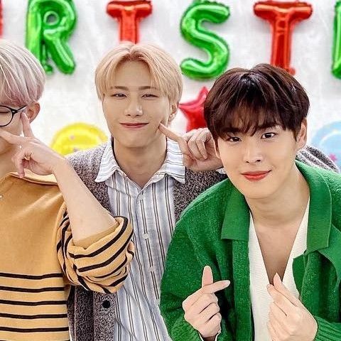 A moment captured by VICTON's fan