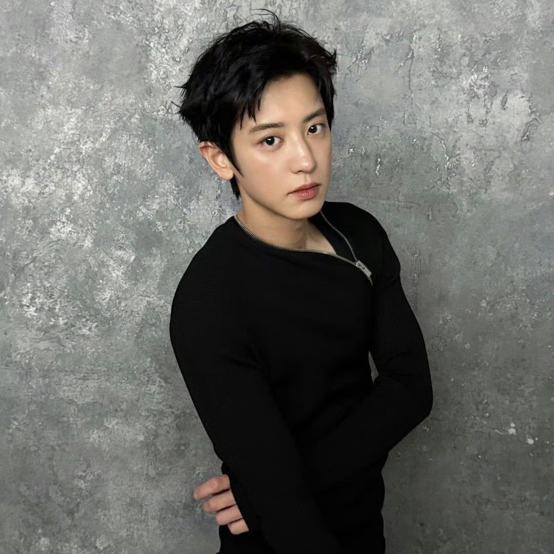 Foto terbaru Chanyeol (EXO)