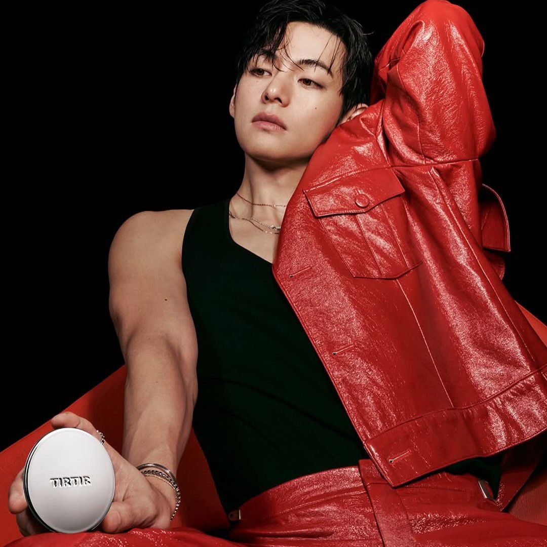 Recent activity shot of V (BTS)