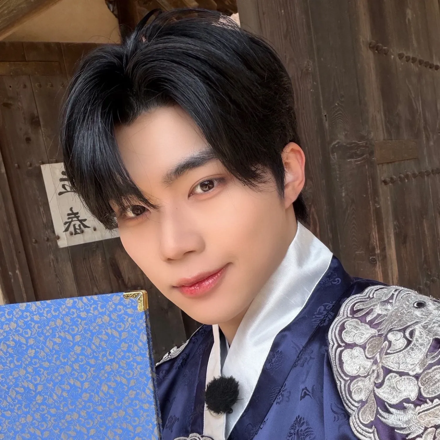 Behind-the-scenes cut of Park Gunwook (ZEROBASEONE)