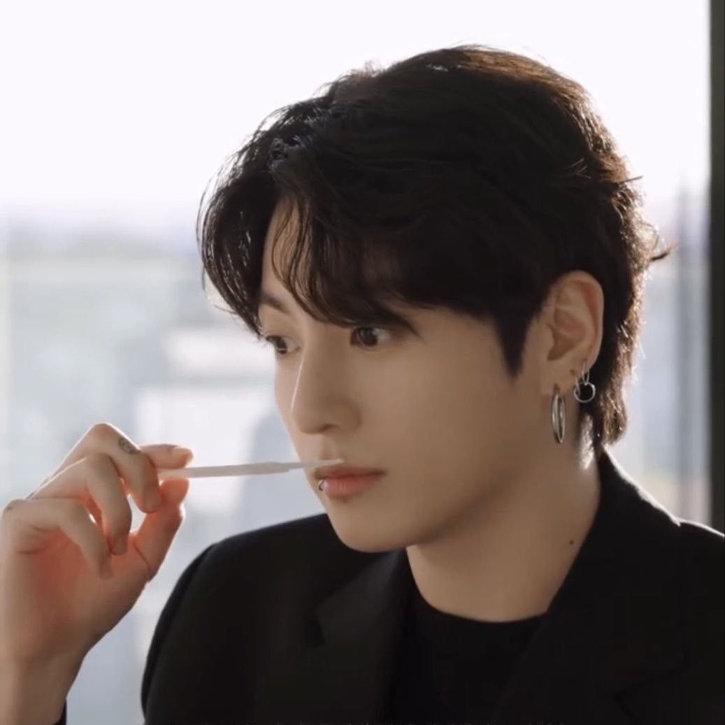 A moment captured by Jungkook (BTS)'s fan