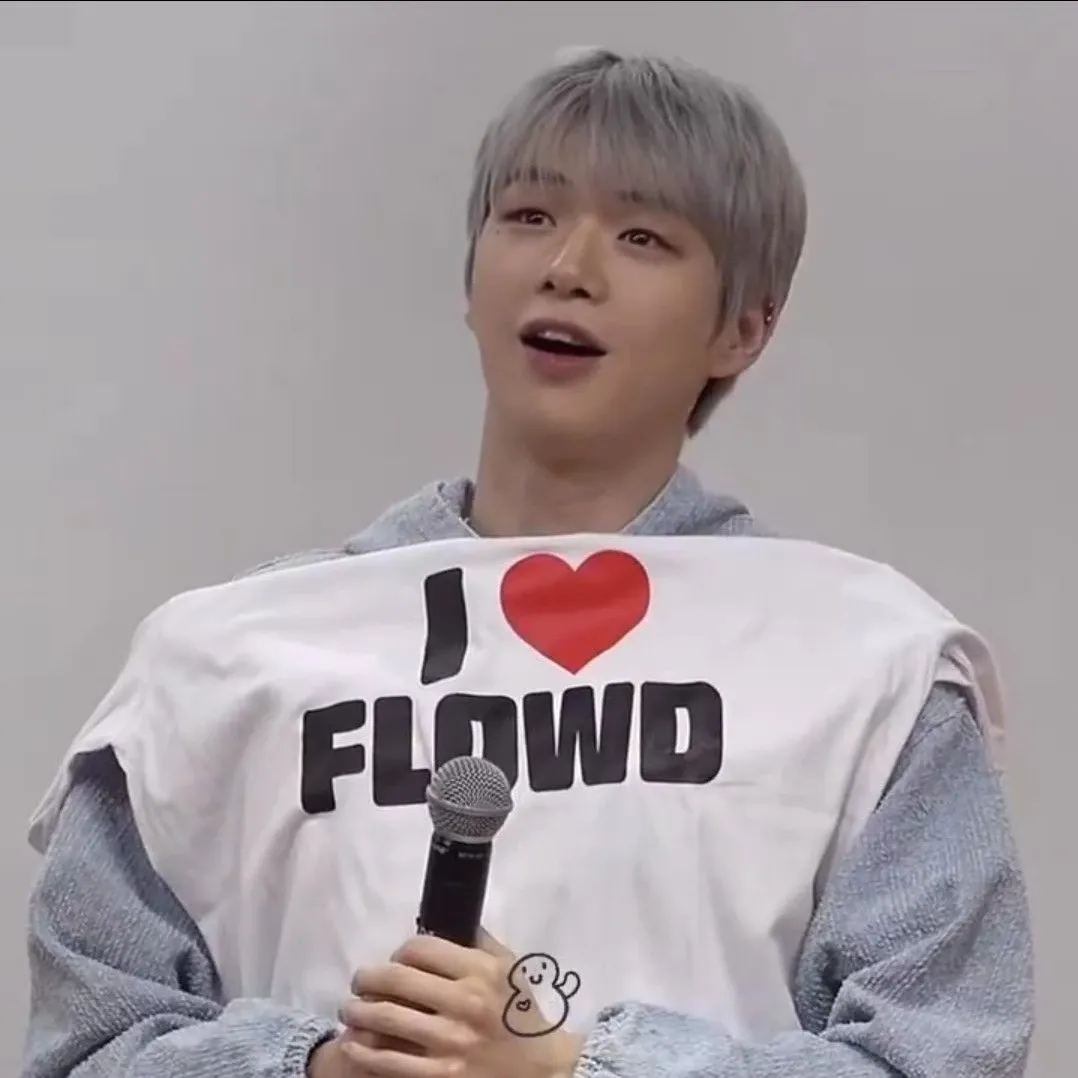 Latest photo of Kang Daniel