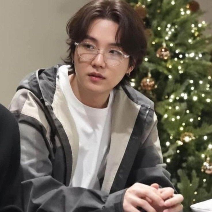 SUGA (BTS)の最近の活動写真