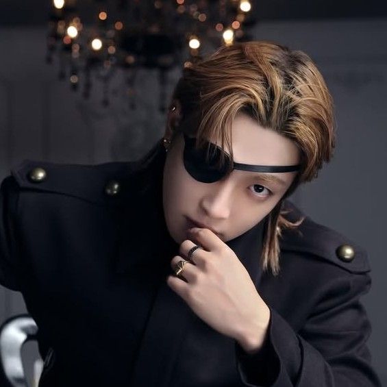 Behind-the-scenes cut of Hongjoong (ATEEZ)
