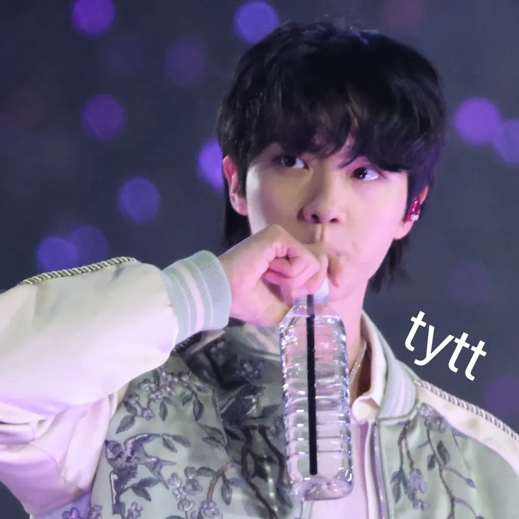 Today's hottest K-pop community feed