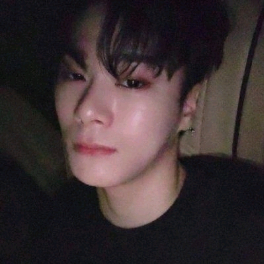 A moment captured by Moonbin (ASTRO)'s fan