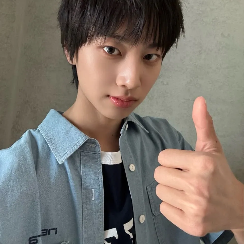 A moment captured by Park seonghyeon (IDID)'s fan