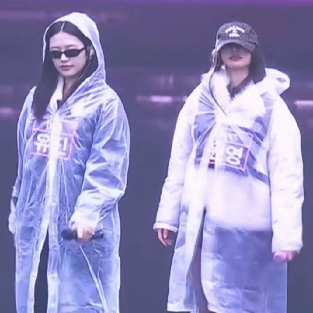 IVE的最新活动照片