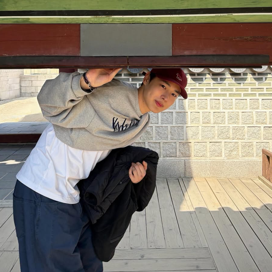 A moment captured by Choi Byungchan's fan
