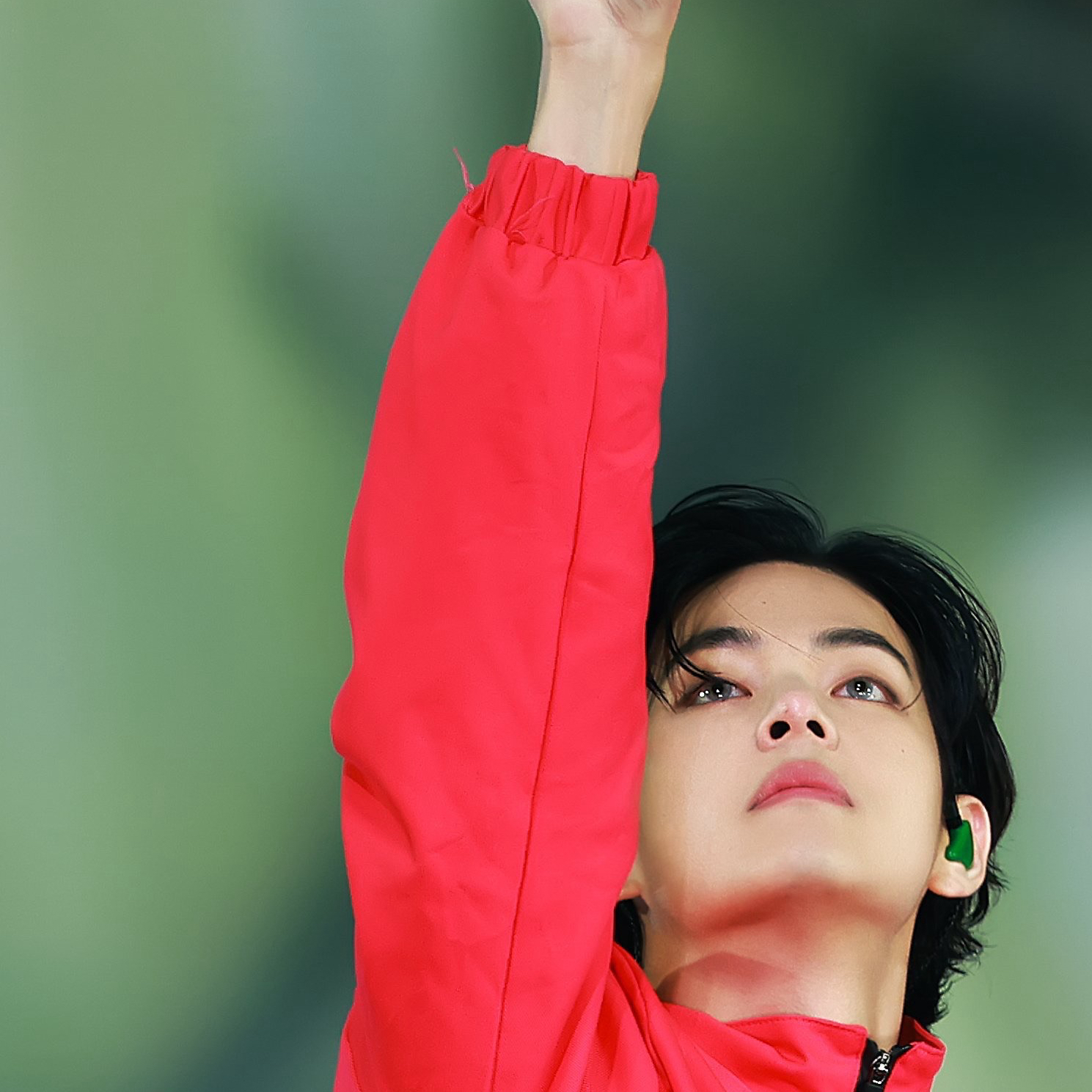 뷔 (방탄소년단)의 비하인드 컷