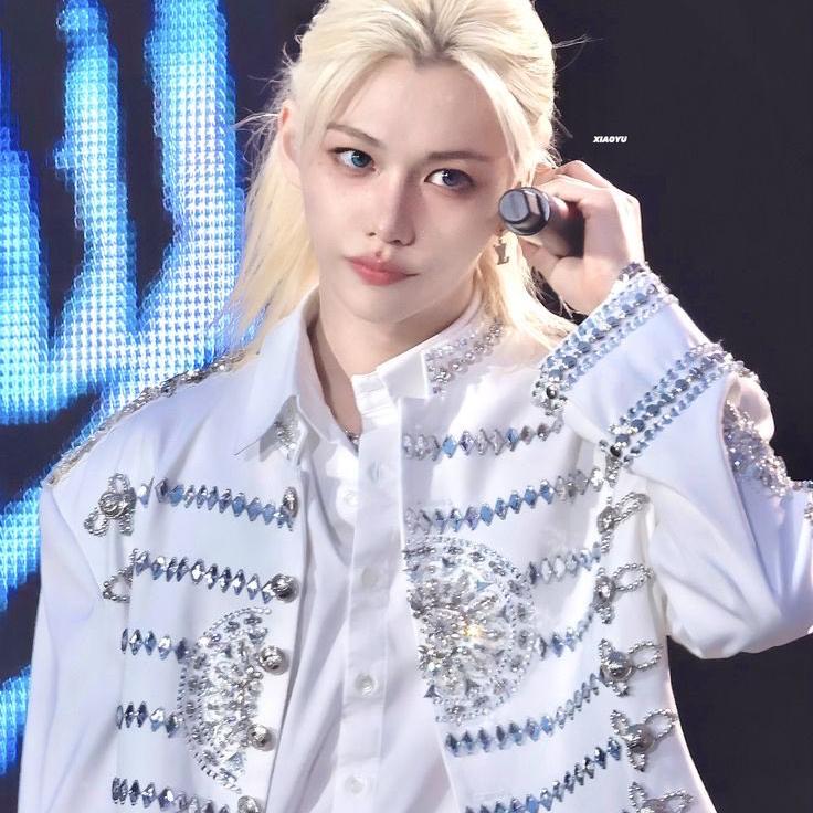 Latest photo of Felix (Stray Kids)