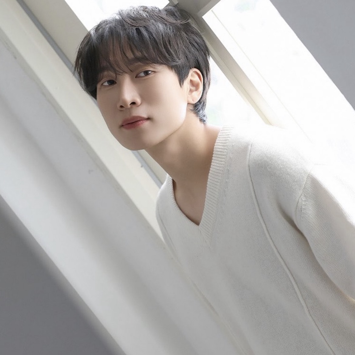 Behind-the-scenes cut of Seo Eunkwang (BTOB)