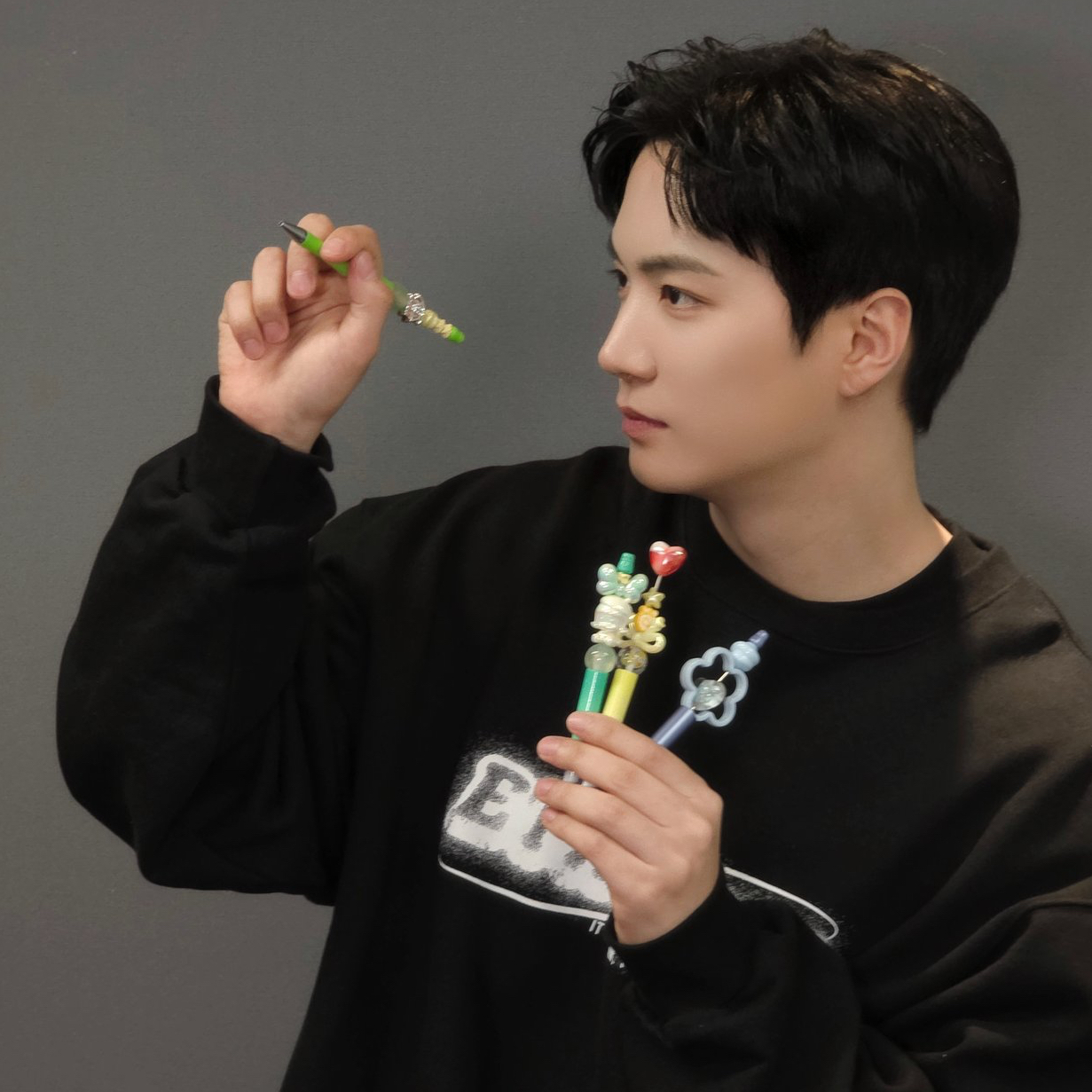 Behind-the-scenes cut of Kim Jonghyeon