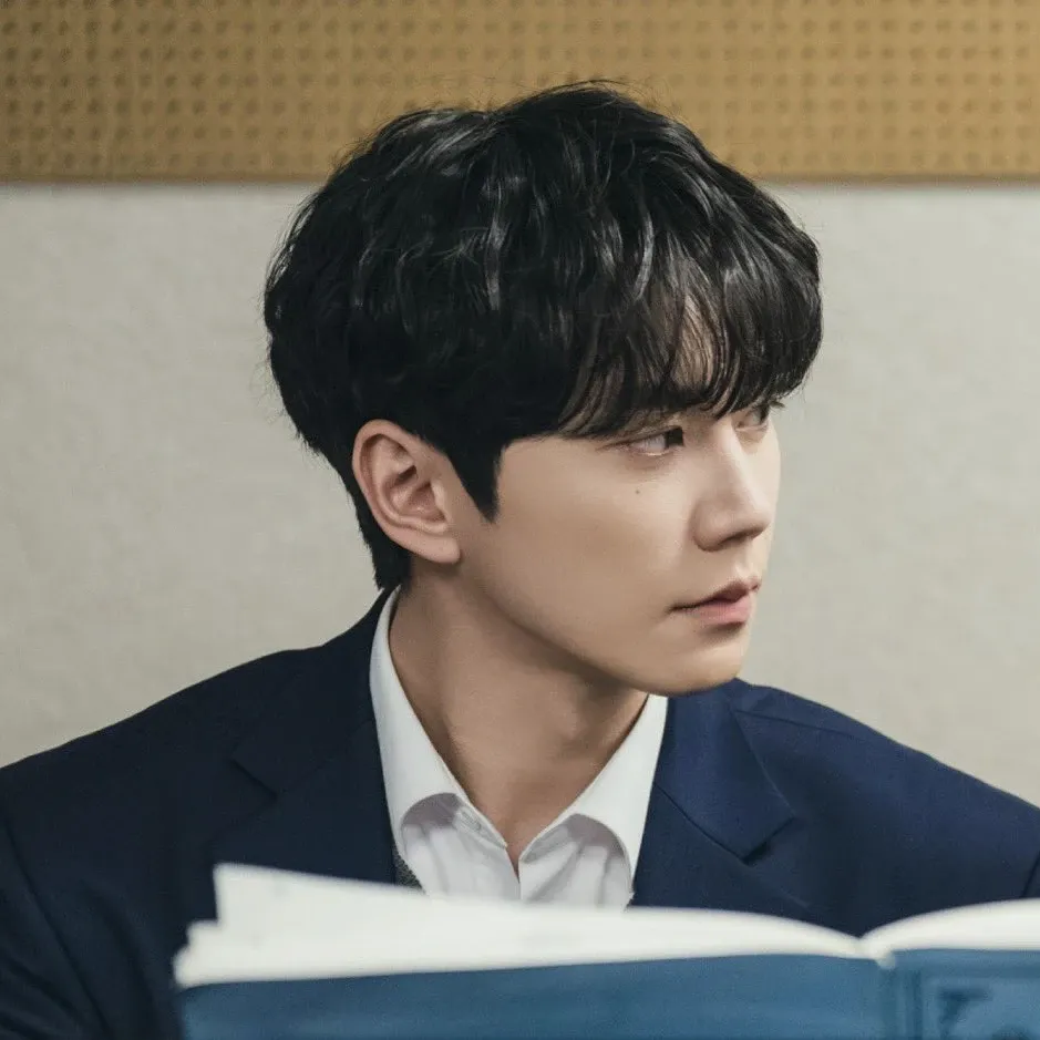Recent activity shot of Lee Junyoung